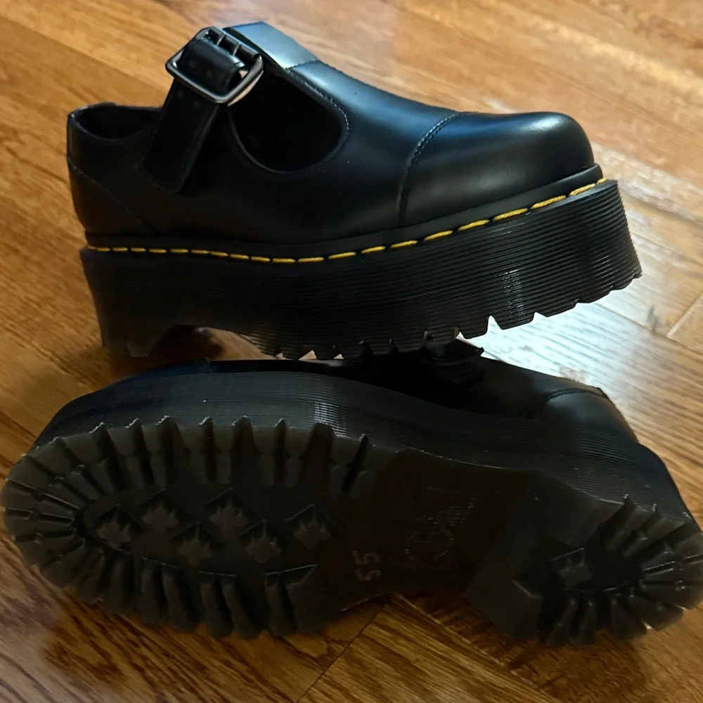 Dr. Martens Bethan Mary Jane Platform Shoes with Yellow Stitching - Picture 5 of 16